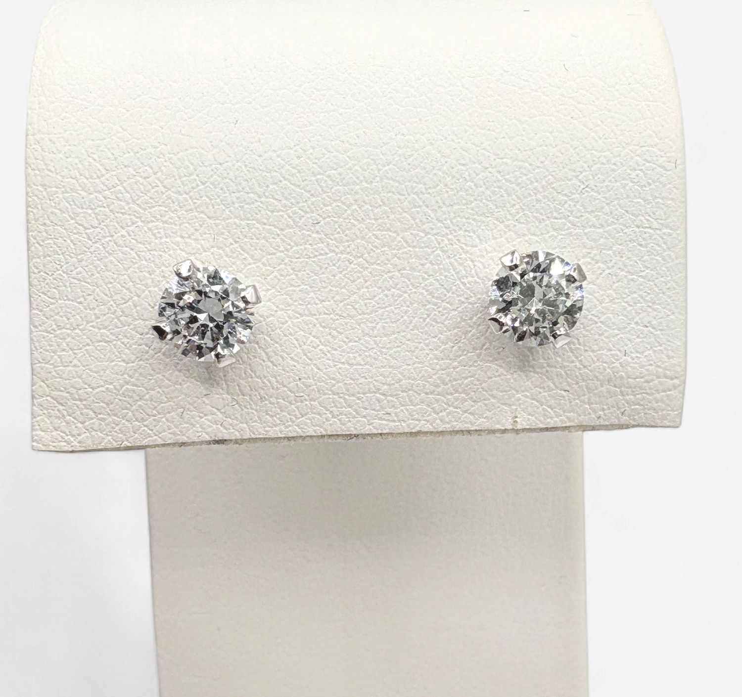 STERLING CZ  STUD EARRING