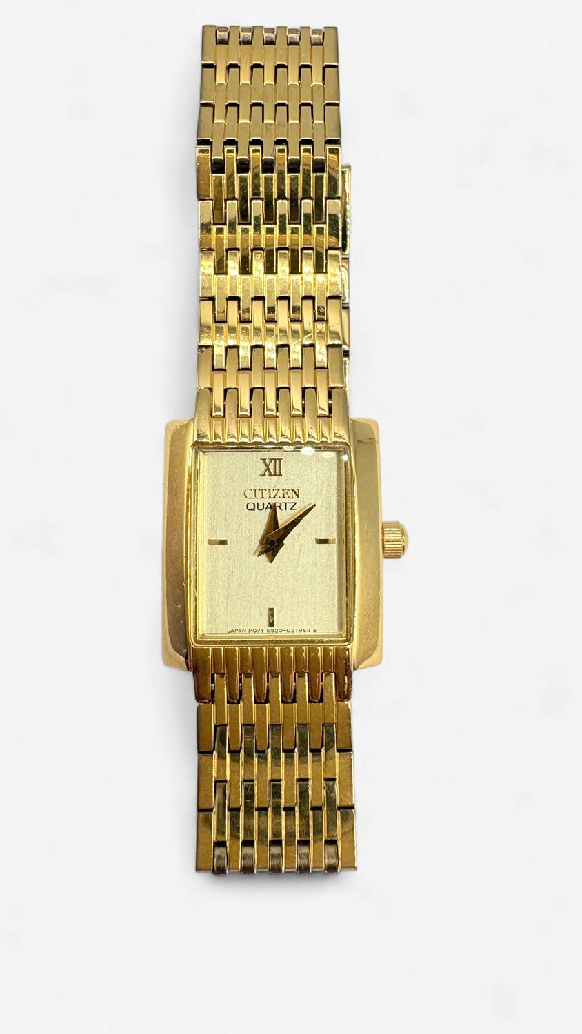 LADIES CITIZEN GOLD TONE QUARTZ WITH DIAMOND ACCENTS WATCH