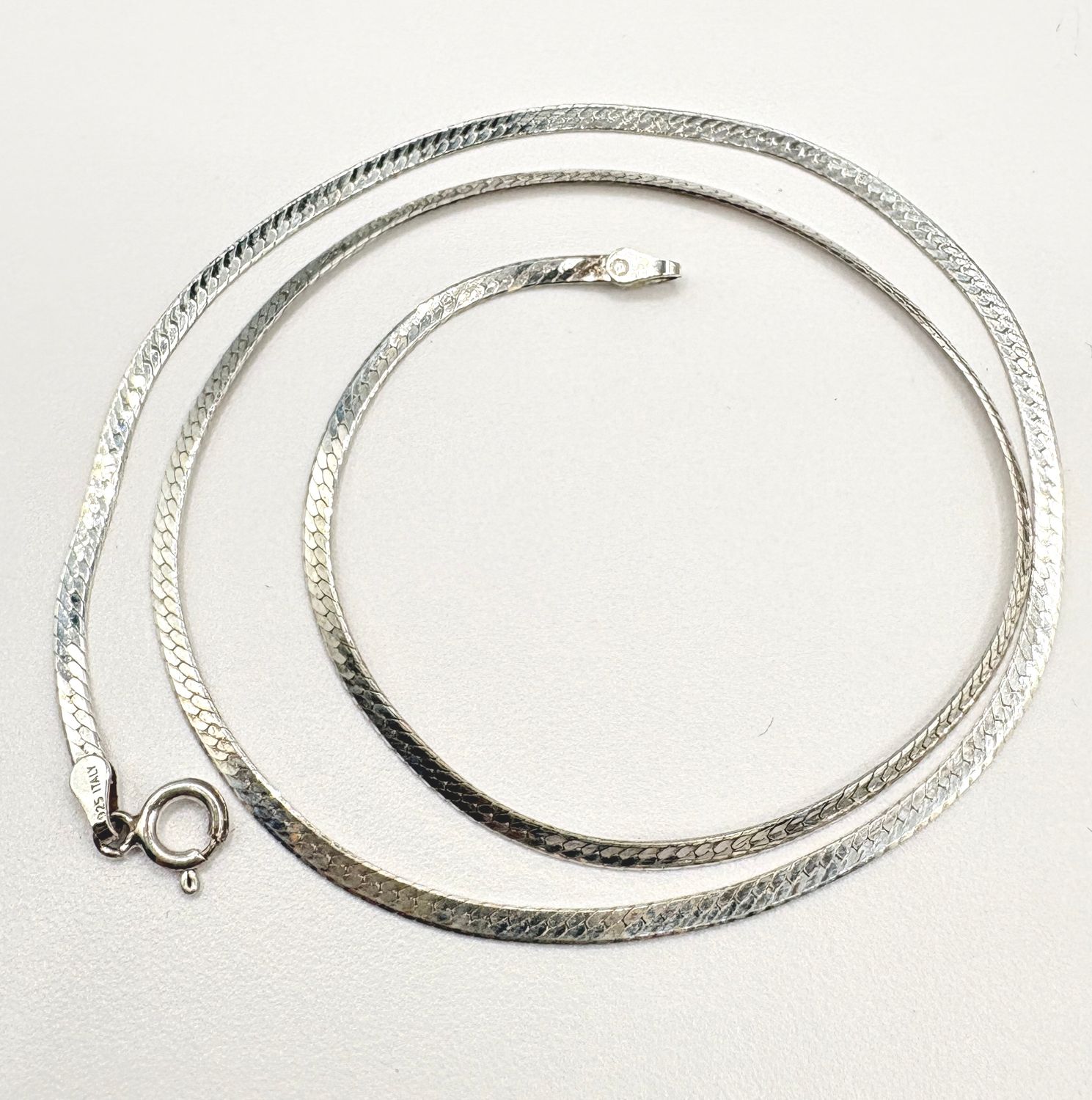 STERLING ETCHED HERRINGBONE CHAIN 20"