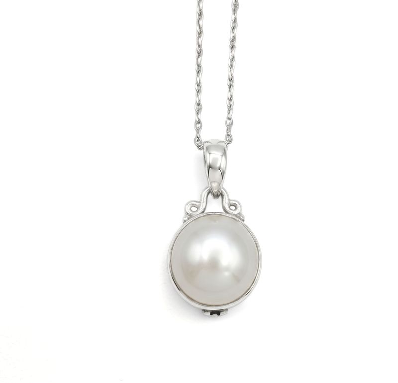 STERLING FRESHWATER PEARL PENDANT WITH CHAIN 18"