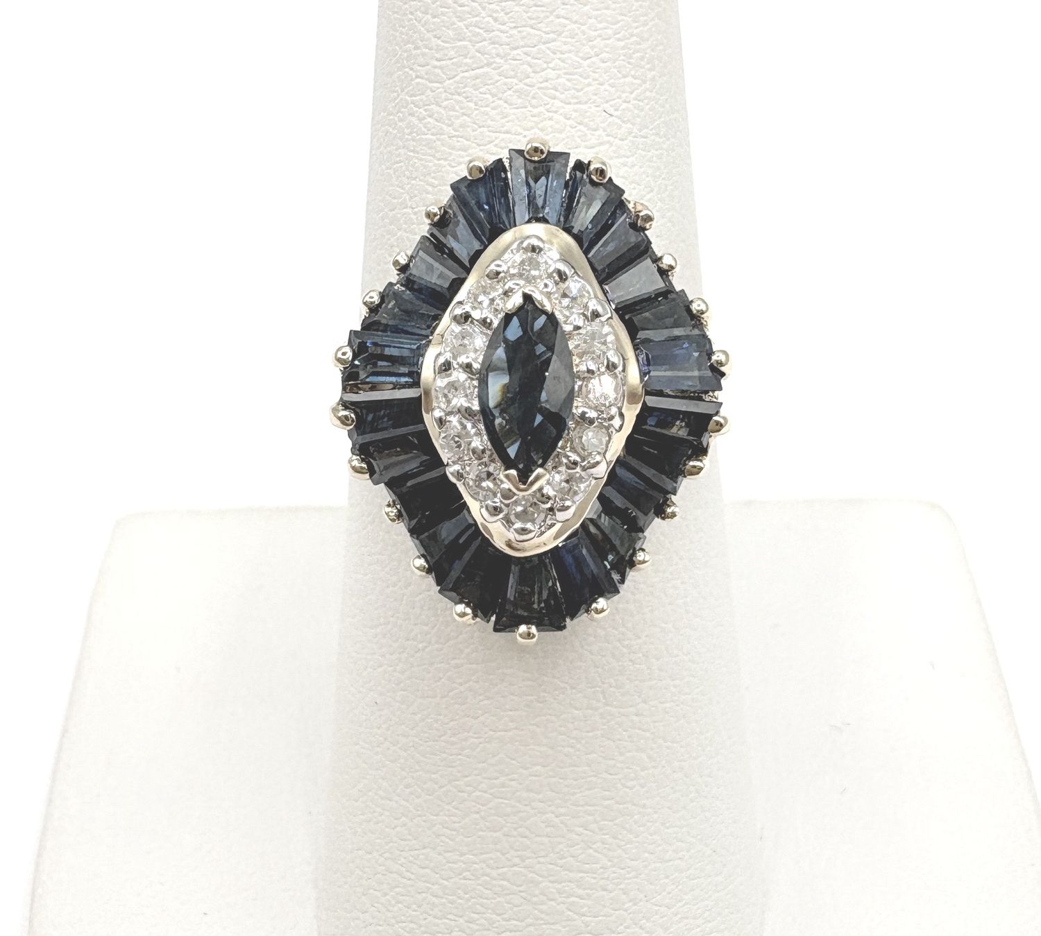 14KY SAPPHIRE AND DIAMOND RING SIZE 7.5