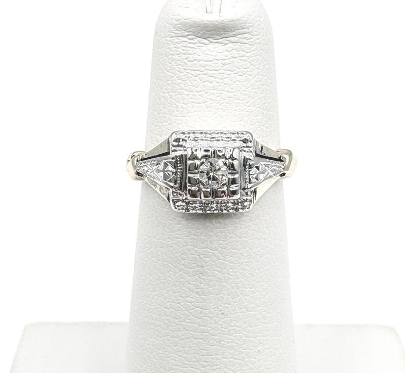 14K VINTAGE TWO TONE LAB GROWN DIAMOND RING SIZE 3.5