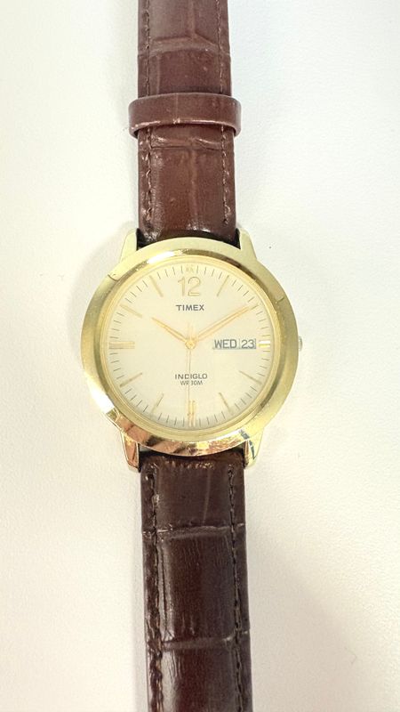 MEN'S INDIGLO TIMEX WATCH WITH LEATHER BAND