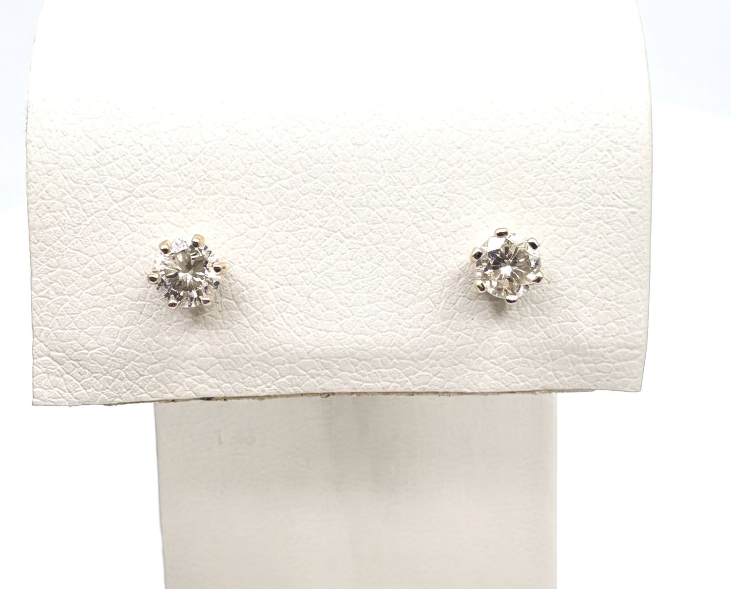 14KY APPROX .25CTW DIAMOND STUD EARRING