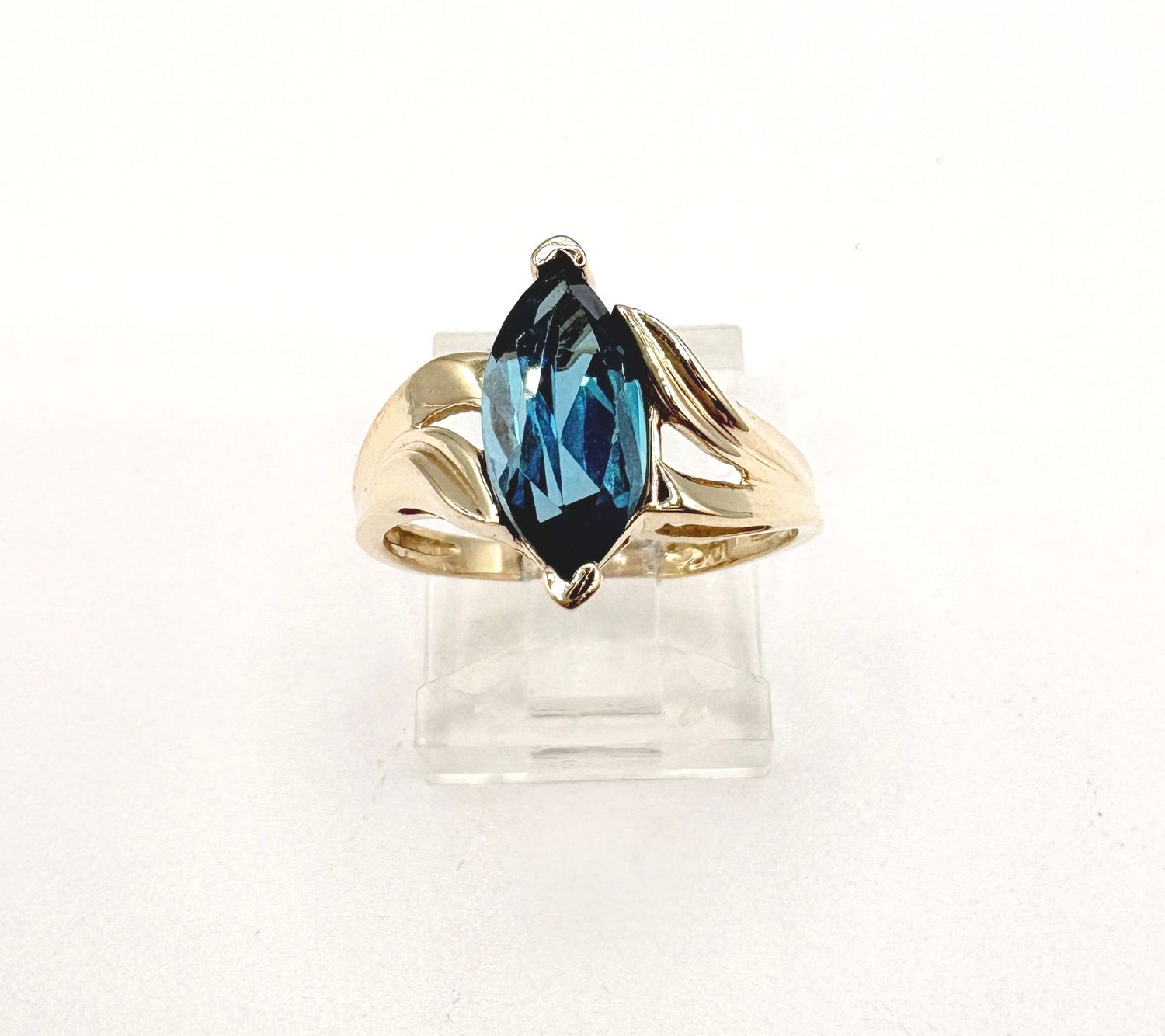 14KY LONDON BLUE TOPAZ MARQUIS RING SIZE 7