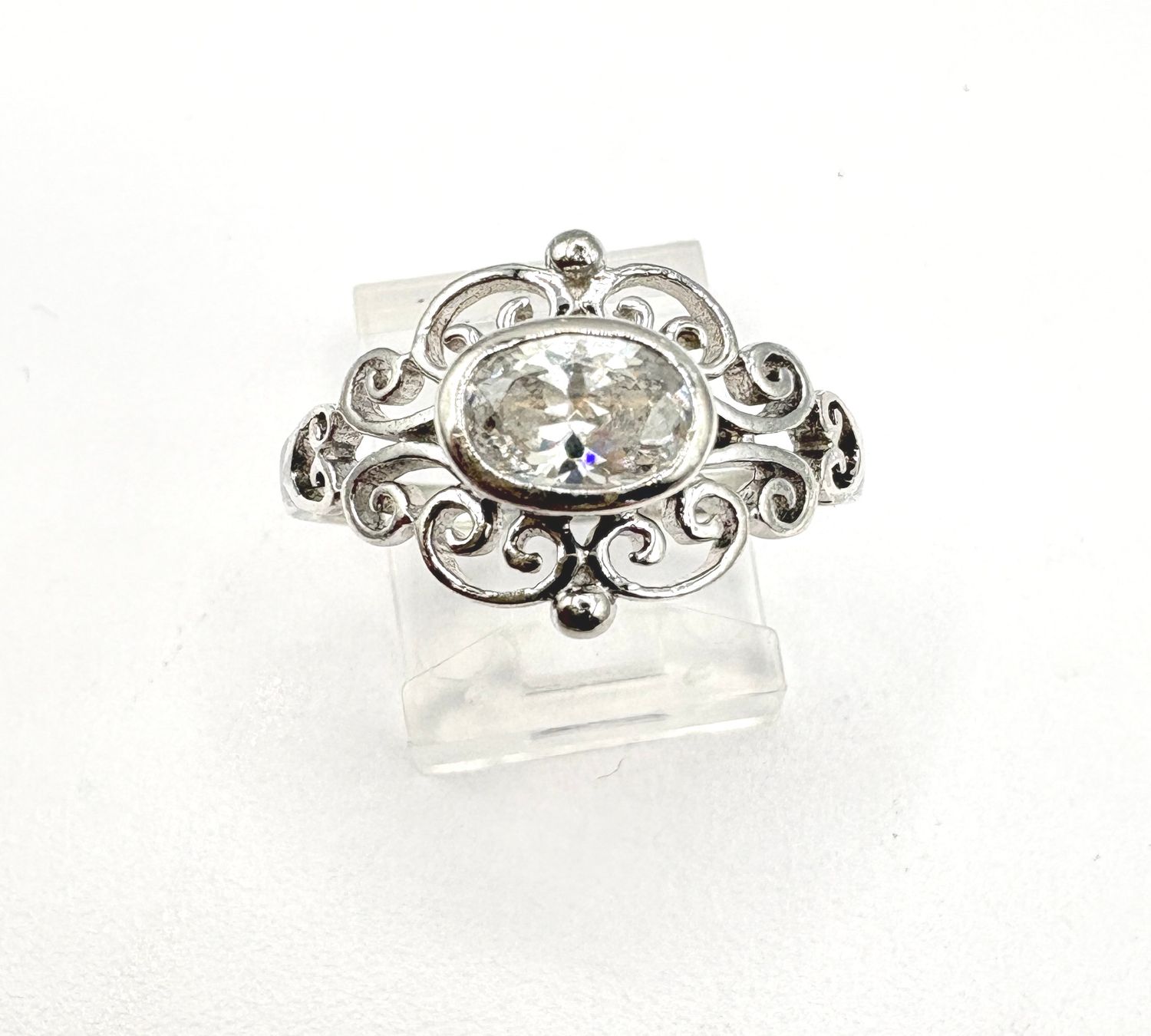 STERLING CLEAR QUARTZ RING SIZE 9