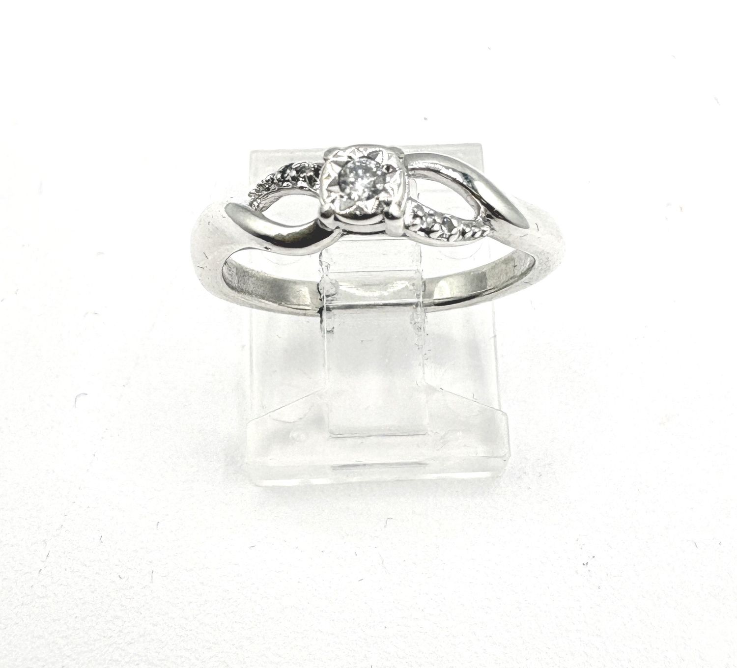 STERLING LAB DIAMOND TWIST BAND RING SIZE 6.5