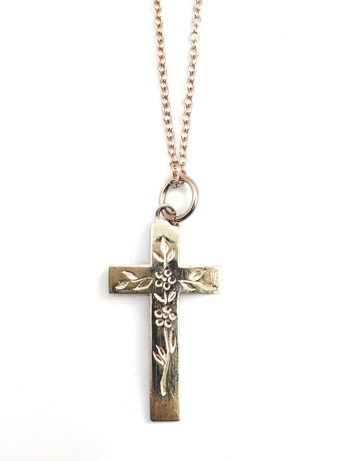 10KY ETCHED FLORAL CROSS PENDANT WITH CHAIN 18+2"
