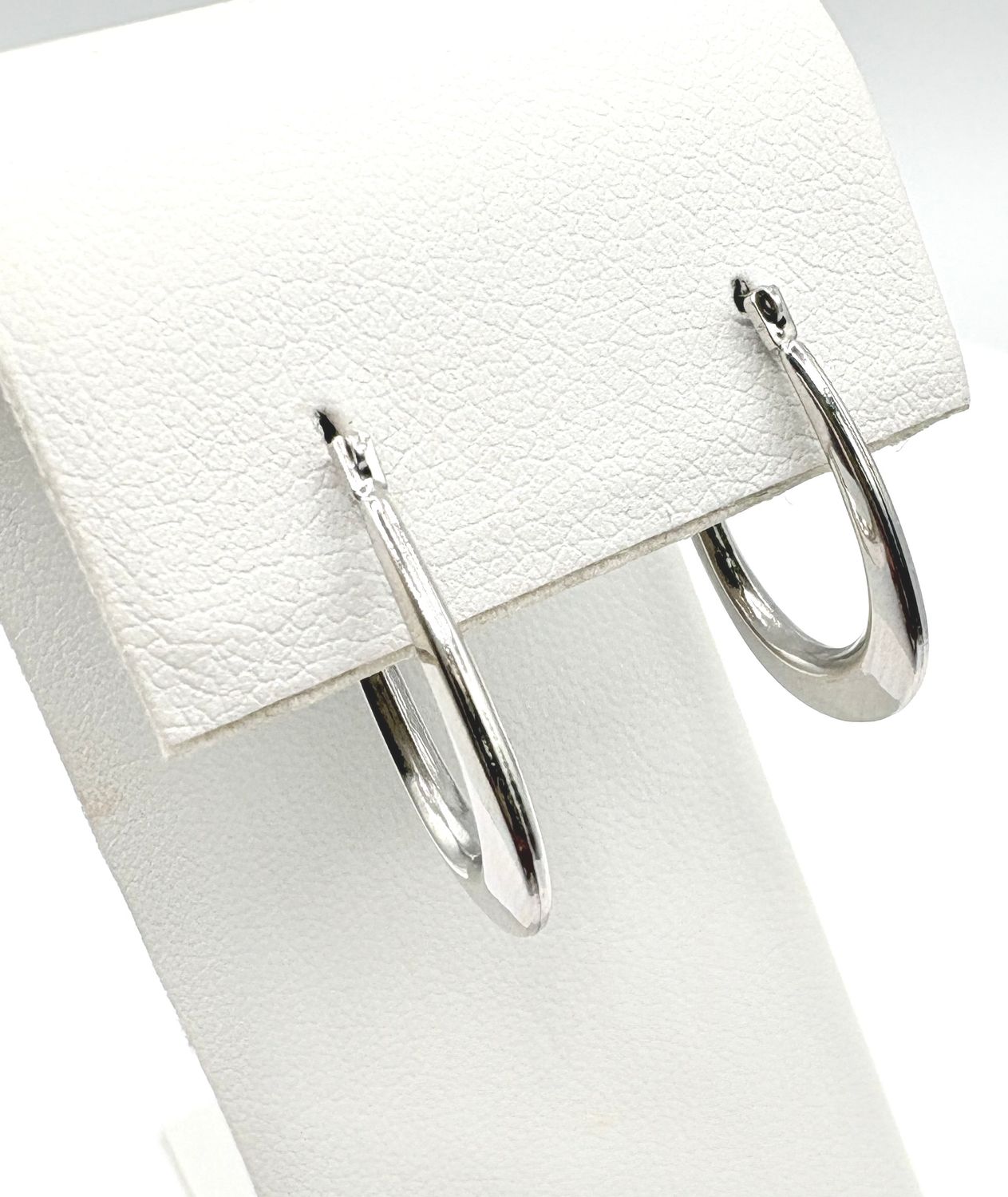 10KW U-SHAPE EARRING