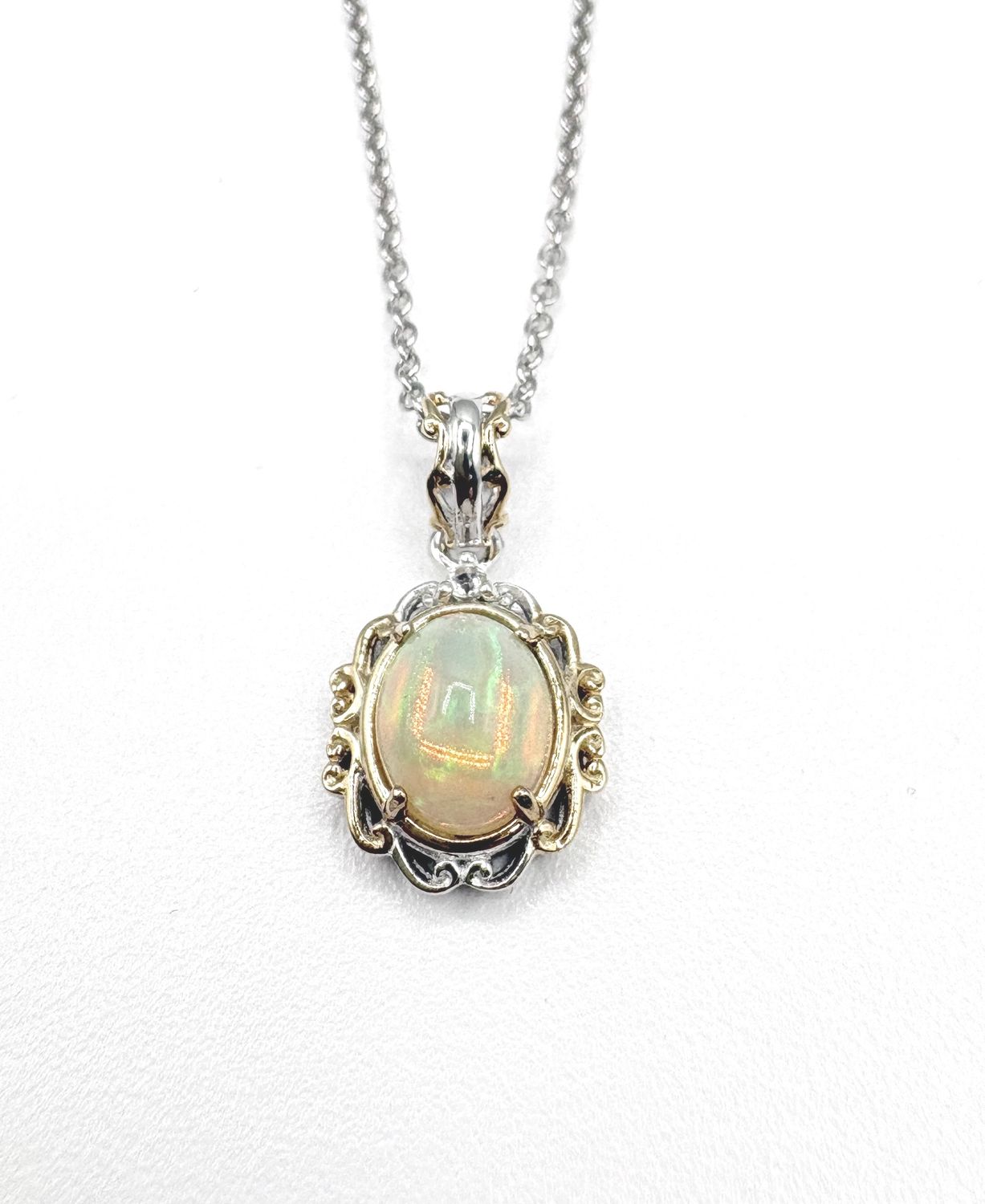 STERLING 18K GOLD PLATED OPAL PENDANT WITH CHAIN 18"