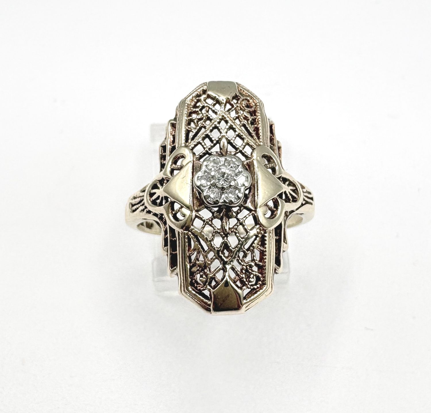 10KY VINTAGE ART DECO DIAMOND RING SIZE 7