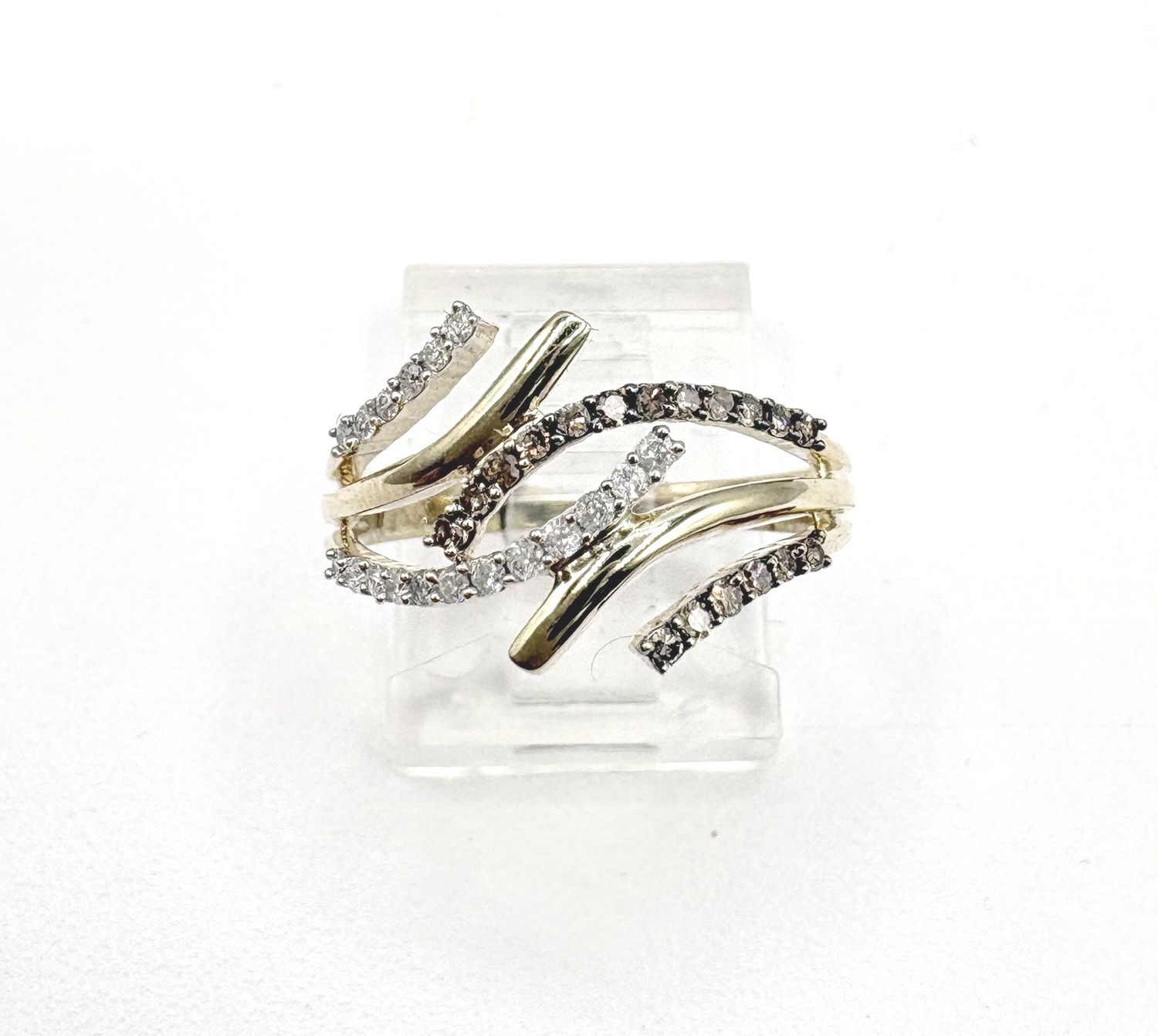 10KY CHAMPAGNE &amp; WHITE DIAMOND RING SIZE 7