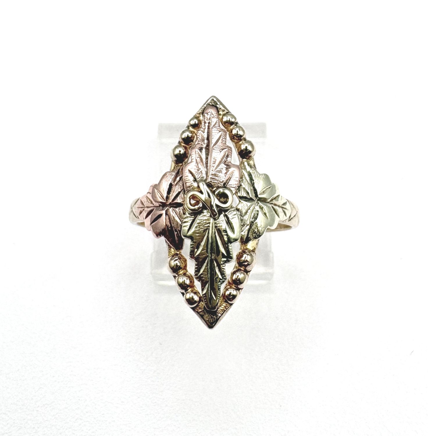 10KY BLACK HILLS GOLD LEAF RING SIZE 9