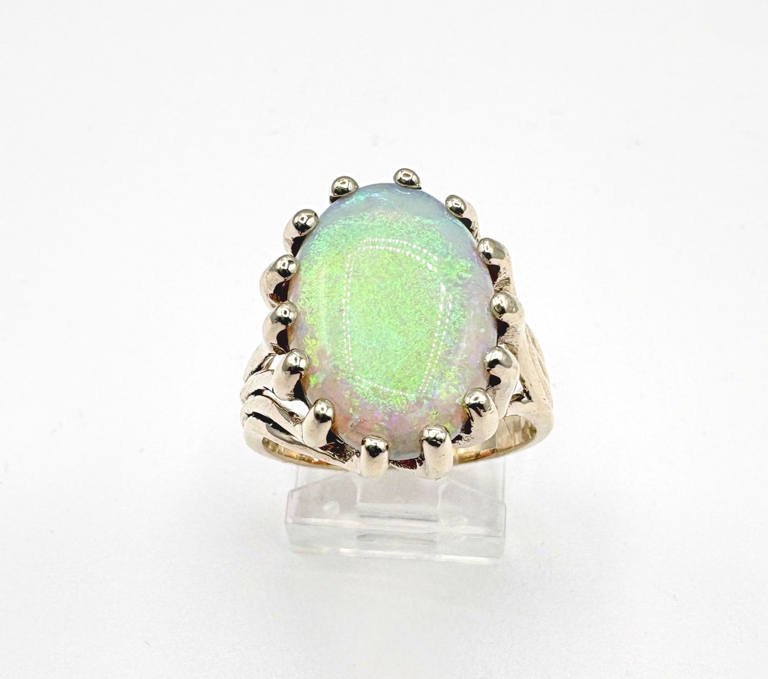 14KY VINTAGE BRIGHT GREEN SHEEN OPAL RING SIZE 8
