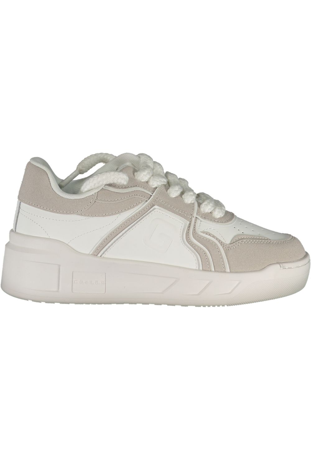 GAELLE PARIS WHITE WOMEN&#39;S SPORTS SHOES