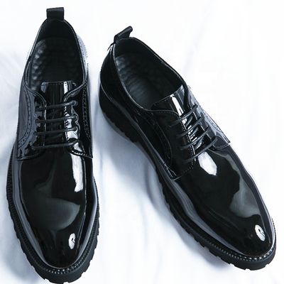 Pointy Toe Good Looking Men Dress Shoes Oxfords Lace up Classic Durable Patent Leather Shoes for Men