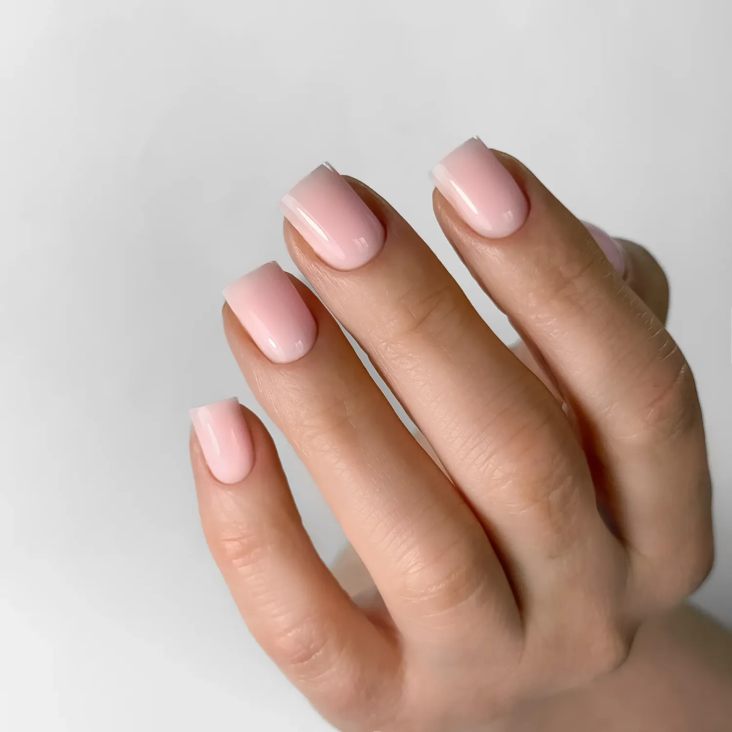 ONLINE COURSE: COMBINED MANICURE AND POLISHING UNDER THE CUTICLE