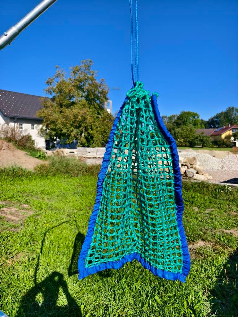 Original HORSEFEED BOX Heusack MAXI - Farbige Umrandung