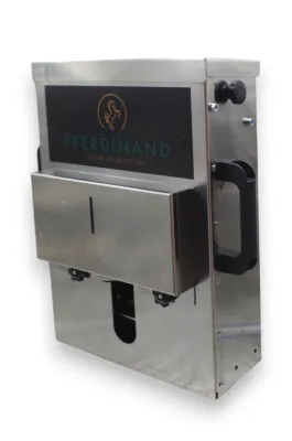 Pferde Futterautomat mit Akku – Pferdinand Mono