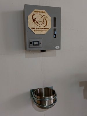 FeedPlaceMatic horse feeder by Feed Place Company, stainless steel bowl, programmable automatic fee…