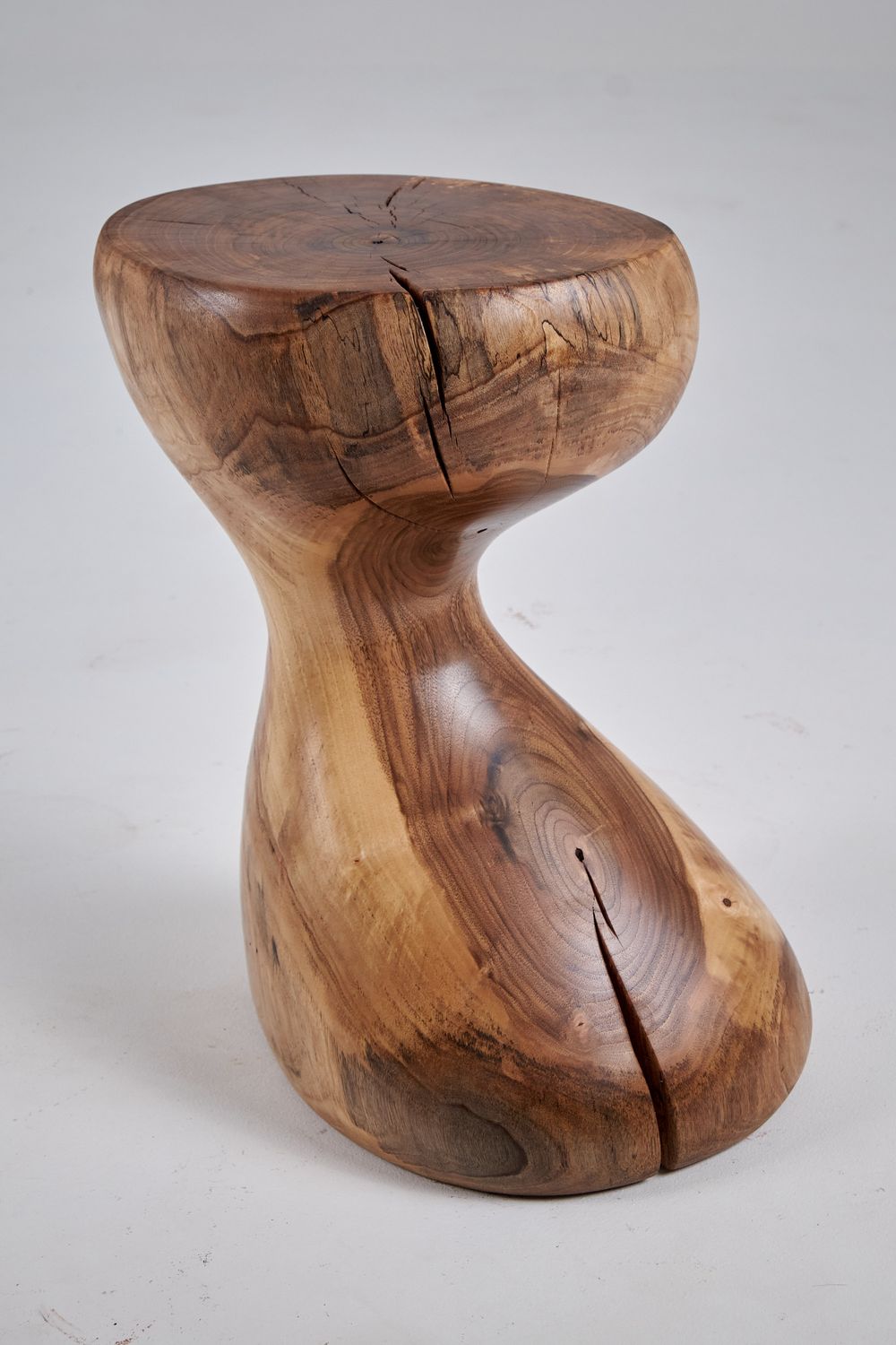 Leszy, Sculptural Side Table Carved in Solid Wood Leszy, Sculptural Side Table Carved in Solid Wood