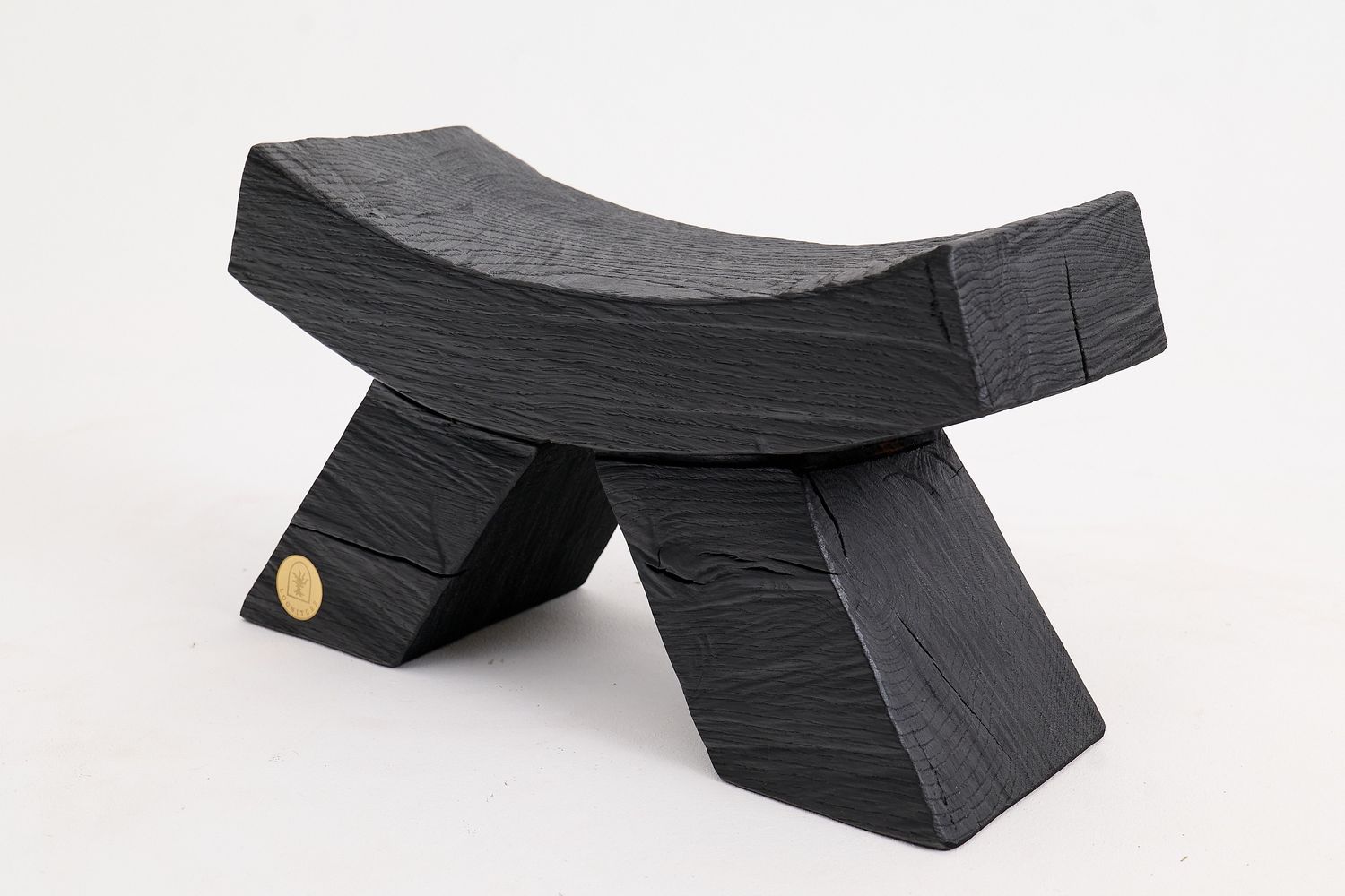 Jownik, Stool – Sculpted Simplicity Jownik, Stool – Sculpted Simplicity
