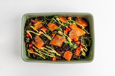 Riso venere con gamberi, avocado e lime | 6 porzioni