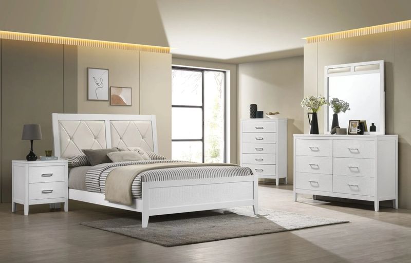 B031 Queen bedroom, 5 pc.