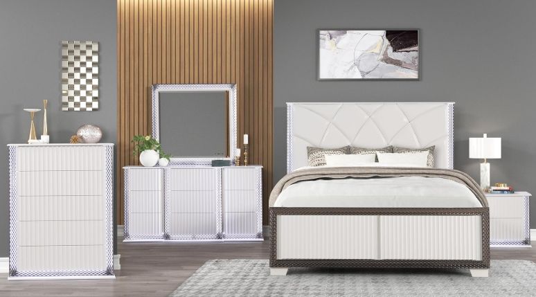 Fabio Queen 5 Pc Bedroom Set in White