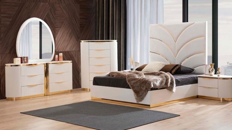 Laura Queen 5 Pc (RSF NS) - Bedroom Set in White &amp;amp; Gold