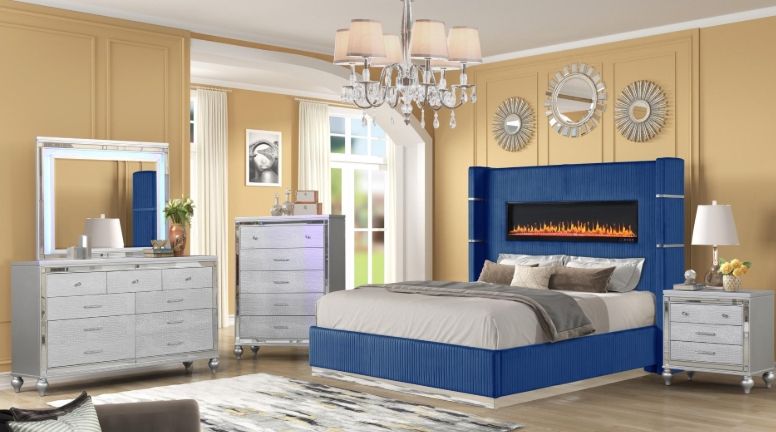 Lizelle Queen 5 Pc Bedroom Set in Navy
