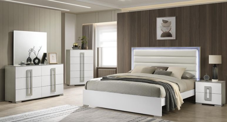 Olivia Queen 5 Pc Bedroom Set in White