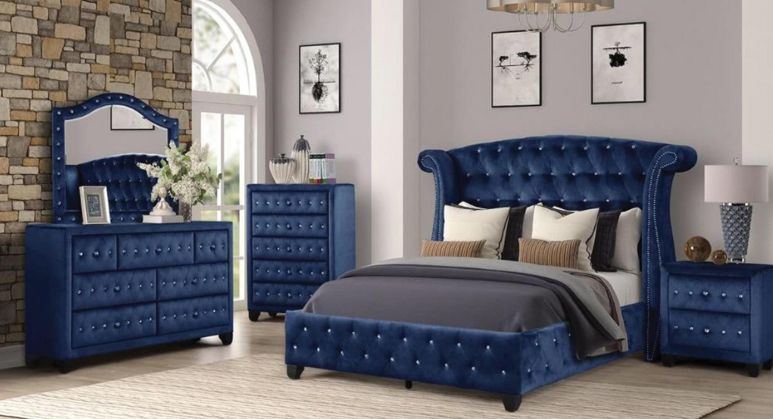 Sophia Queen 5 Pc Bedroom Set in Navy (with dresser)