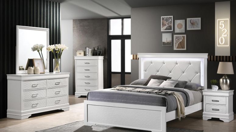 Brooklyn Queen 5 Pc Bedroom Set in White