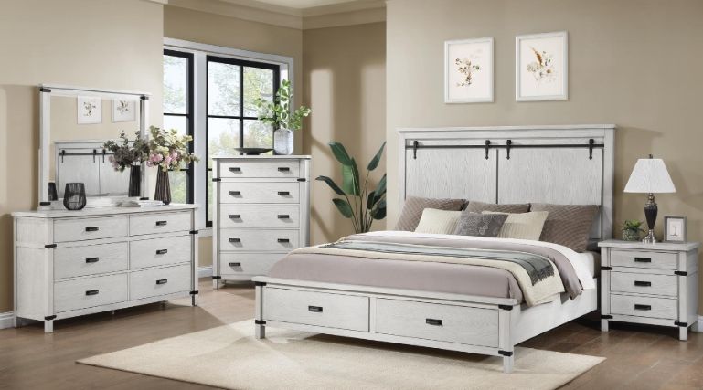 Loretta Queen 5 Pc Bedroom Set in White