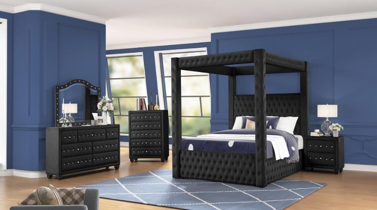 Monica Queen 5 Pc Bedroom Set Black (with dresser)
