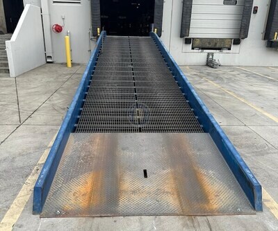 Bluff All Steel Mobile Forklift Ramp in California, 20K Capacity, 84