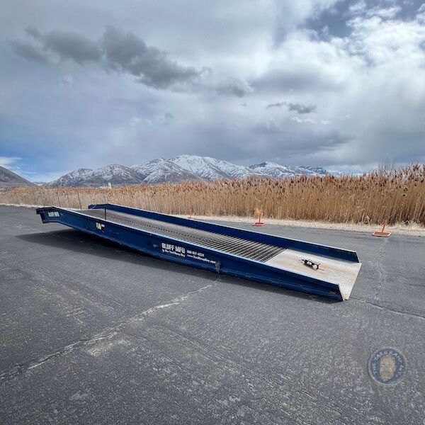 Bluff Mobile Yard Ramp: California, 20K Cap, 84" W, 36' L