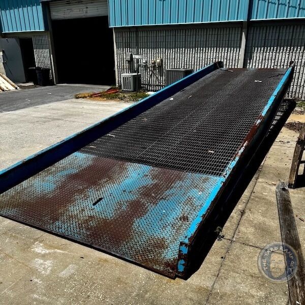 Bluff Used Mobile Steel Forklift Ramp in Florida, 16K Capacity, 96" Width, 30' Length