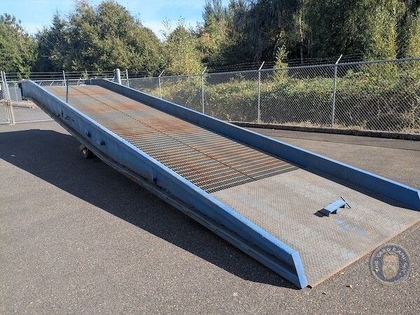 Bluff Used Portable Dock Ramp | 84-in W, 20K-lb Cap