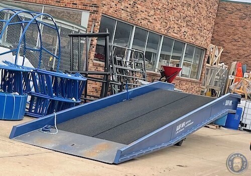 <h3>Full Deck, Bottom Up: Side Angle View</h3>