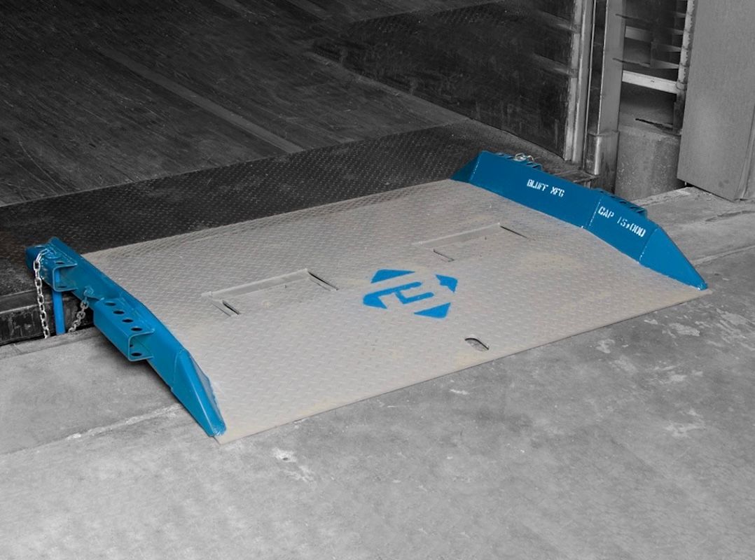Steel Dock Board Model T: 15,000 Capacity Steel Dock Board Model T: 15,000 Capacity