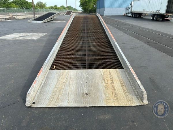 Aluminum/Steel Yard Ramp 25K-lb Cap in Michigan Aluminum/Steel Yard Ramp 25K-lb Cap in Michigan