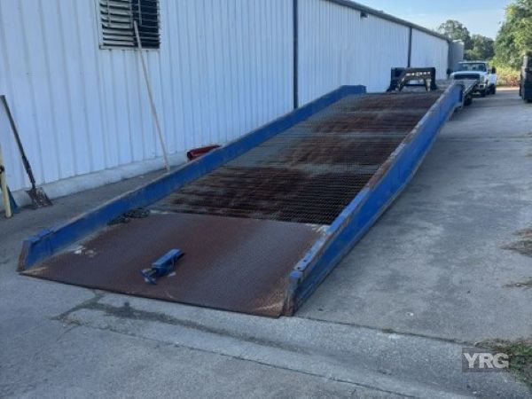 Bluff Portable Steel Yard Ramp 36' Long in Texas