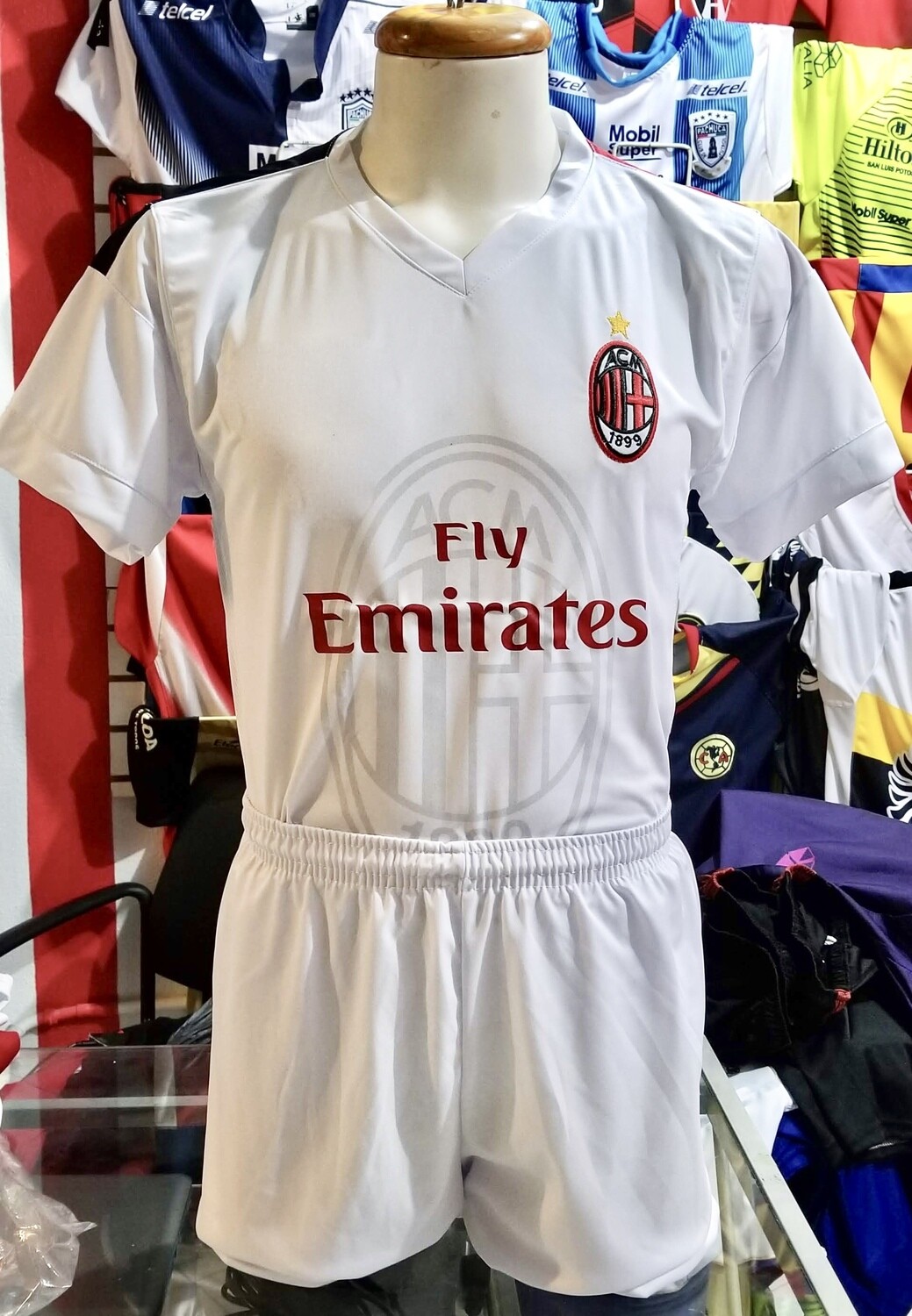 uniforme ac milan