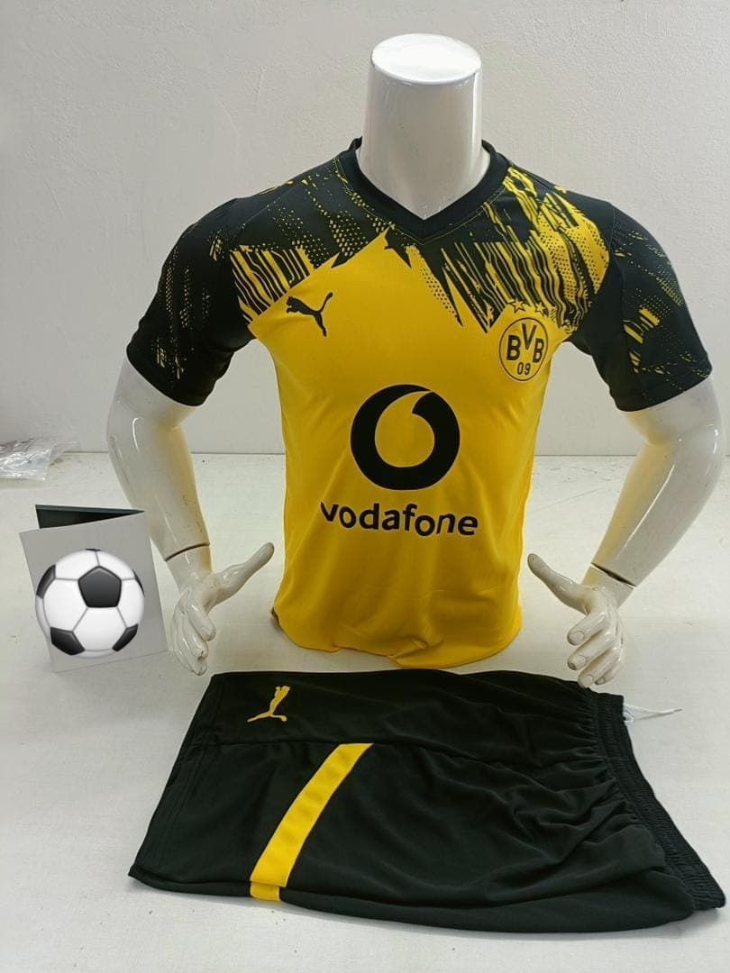 UNIFORME IMPORTADO BORUSSIA DORTMUND LOCAL UNIFORME IMPORTADO BORUSSIA DORTMUND LOCAL