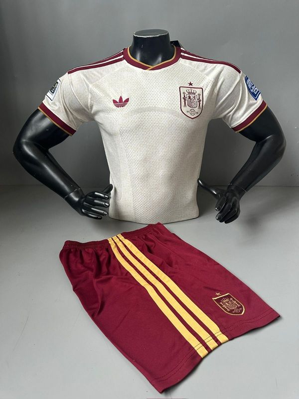 UNIFORME ESPAÑA VISITA IMPORTADO