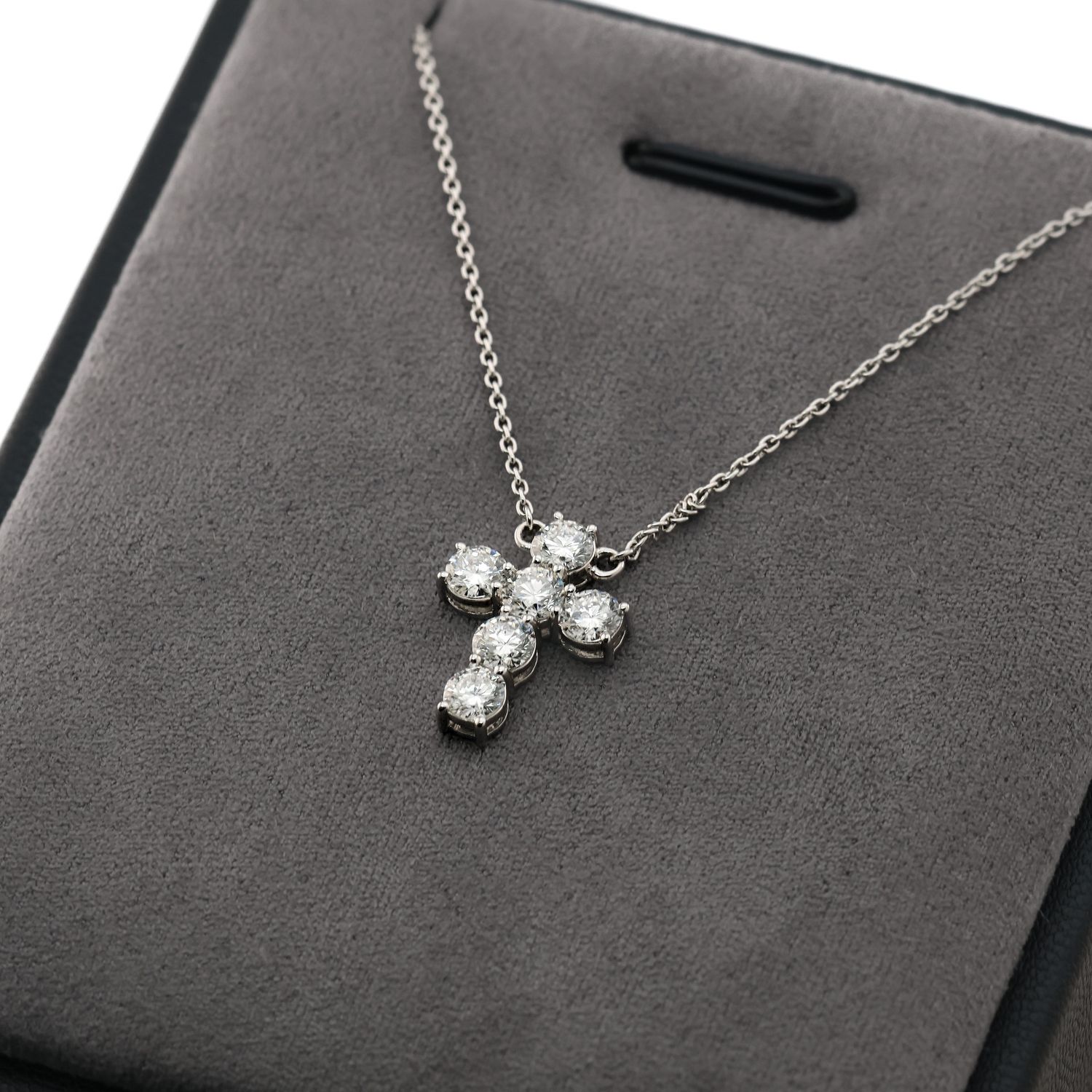14k Round Diamond Cross and chain