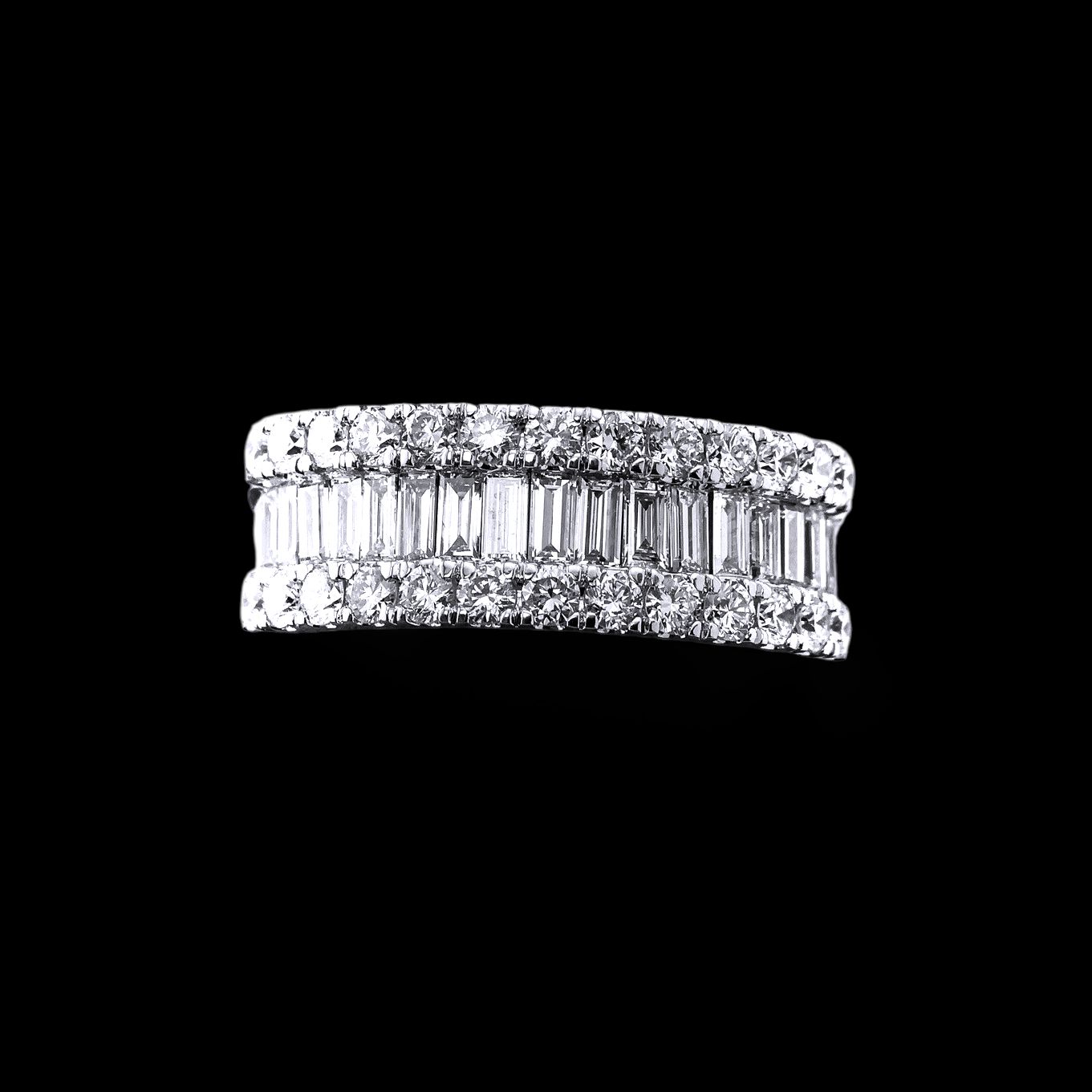 14k White Emerald and Round diamond Ring