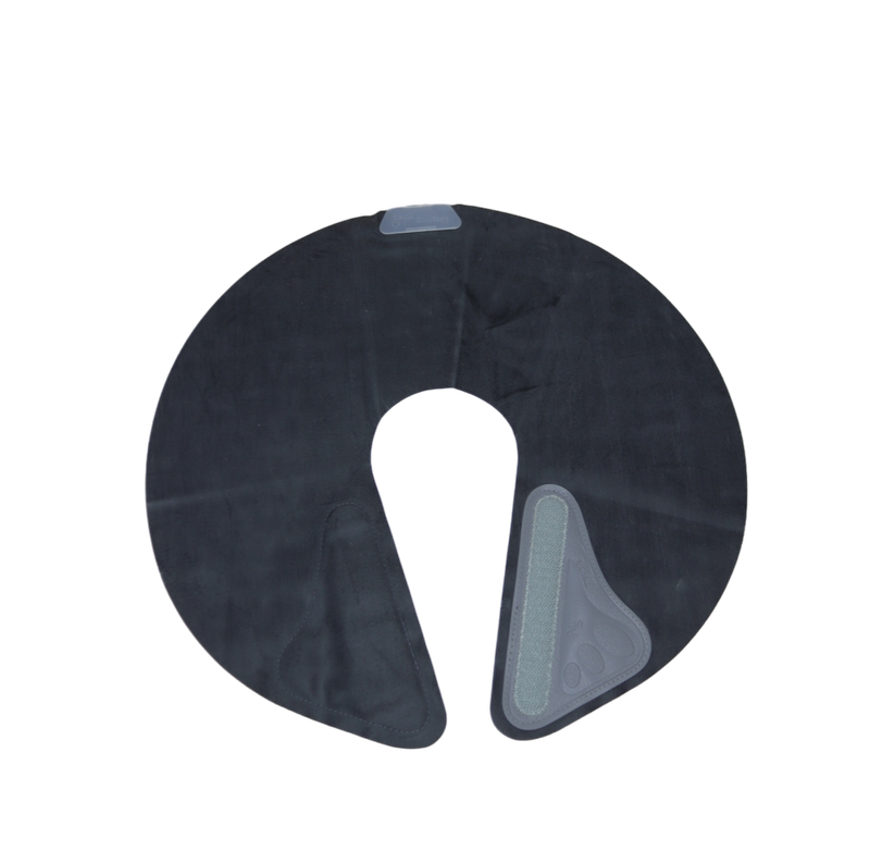 Collar gris oscuro